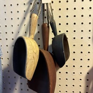 Primitive scoops
